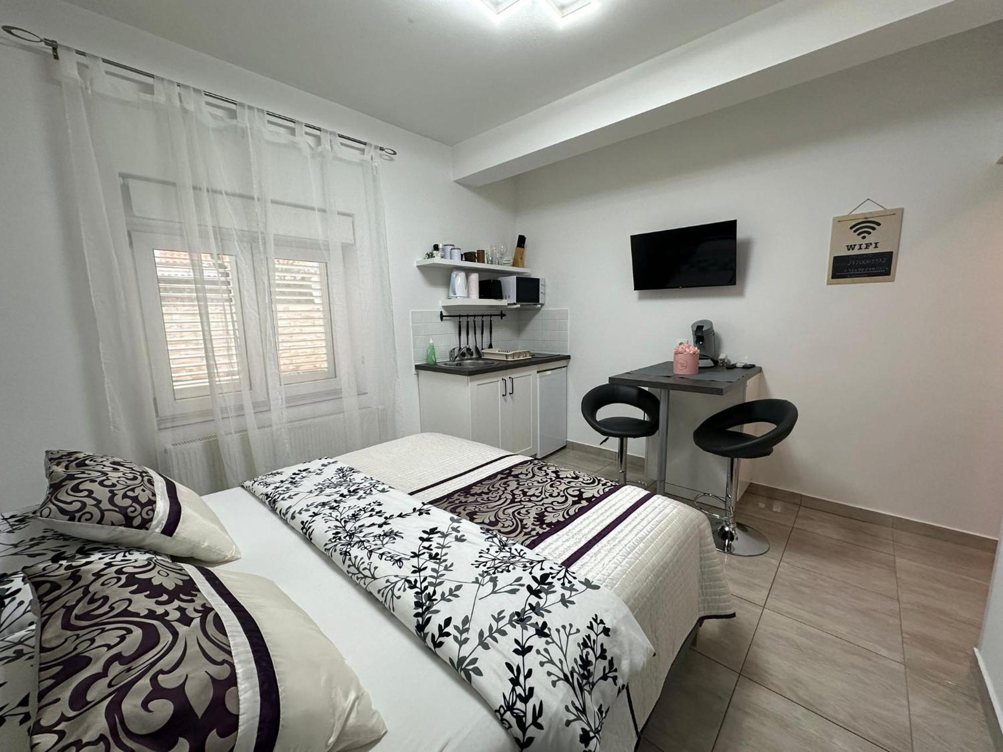 Apartments Prpic 1,Senj Senj  Eksteriør bilde